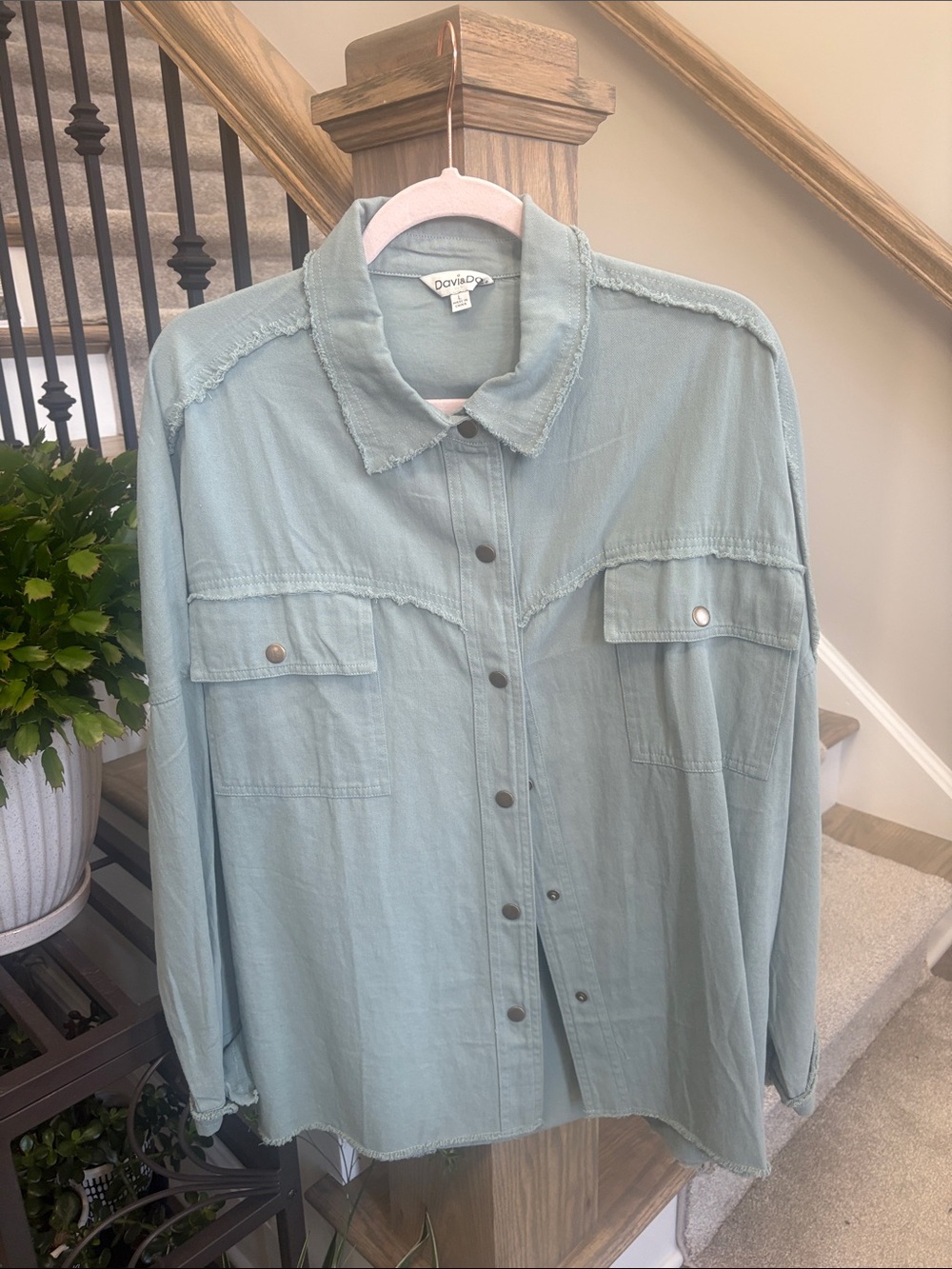 Davi & Dani Light Sage Button-Down Shirt Jacket Large